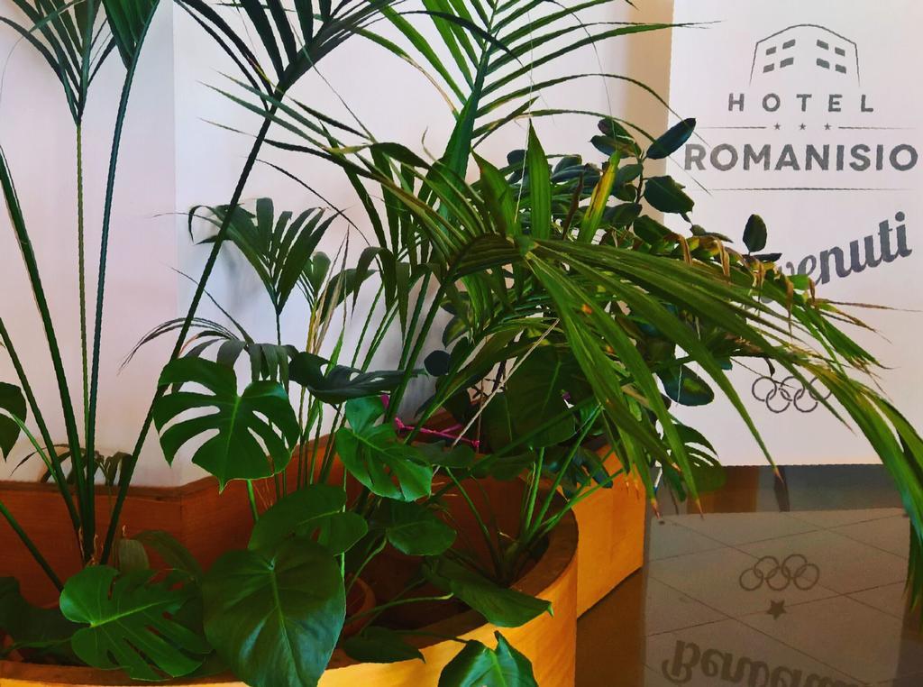 Hotel Romanisio Фоссано Экстерьер фото